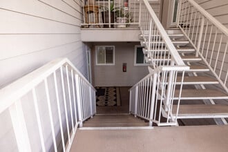 3168 Via Vista in Laguna Woods, CA - Building Photo - Building Photo