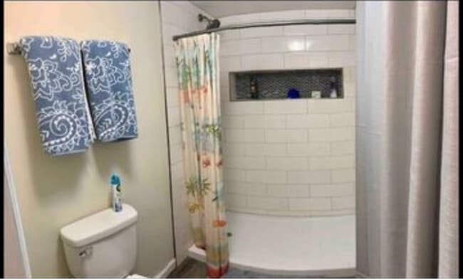 7 Odess Ln in Pensacola, FL - Foto de edificio - Building Photo