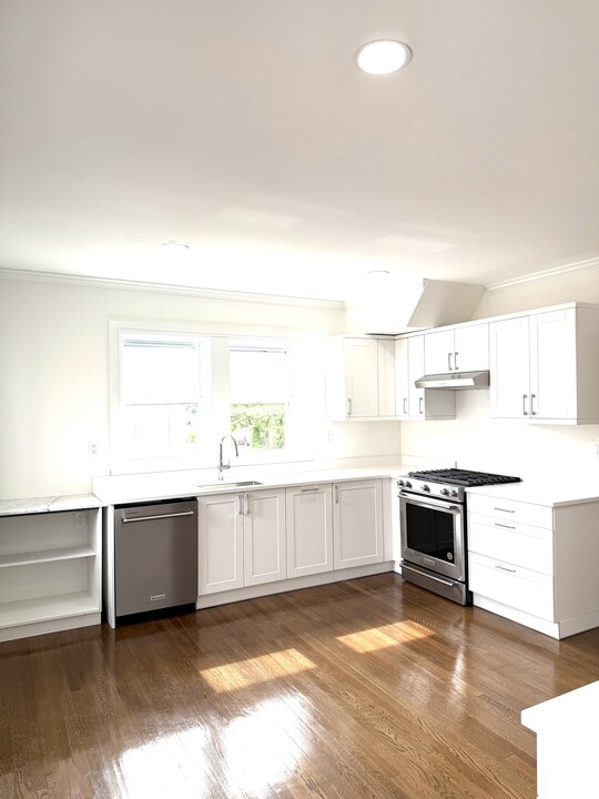 109 Spring St in Port Chester, NY - Building Photo