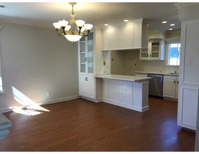 8348 Cheshire St in Ventura, CA - Building Photo - Building Photo