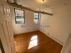 1258 Commonwealth Ave in Boston, MA - Foto de edificio - Building Photo