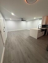 29 Burgundy A in Delray Beach, FL - Building Photo