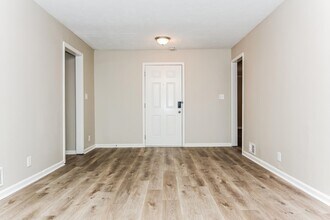3723 Eagle Woods Cir in Stonecrest, GA - Building Photo - Building Photo