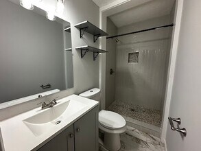 9229 Carr Cir in Covington, GA - Foto de edificio - Building Photo