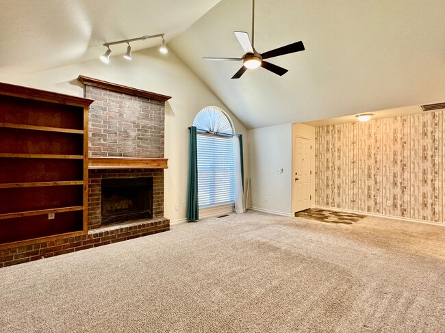 308 N Lockeport Dr in Edmond, OK - Building Photo - Building Photo