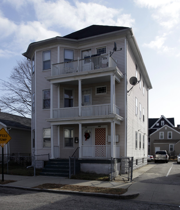 166 Early St in Providence, RI - Building Photo