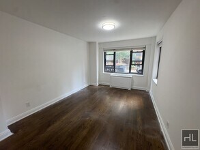 EAST 56 STREET in New York, NY - Building Photo - Building Photo