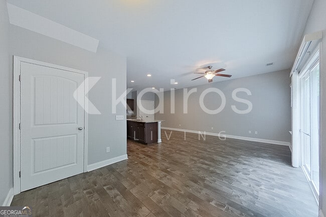 407 Ferguson Ln in Richmond Hill, GA - Building Photo - Building Photo