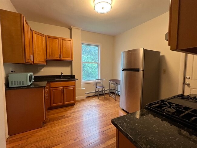 42 Waugh St in Lowell, MA - Building Photo - Building Photo