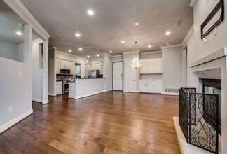4343 McKinney Ave, Unit A304 in Dallas, TX - Building Photo - Building Photo