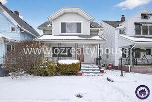 1105 Ketcham Ave in Toledo, OH - Building Photo