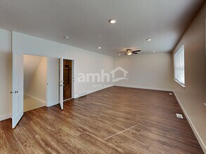 2286 E Wild Horse Way in Eagle Mountain, UT - Building Photo - Building Photo