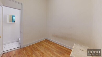 165 E 87th St in New York, NY - Building Photo - Building Photo