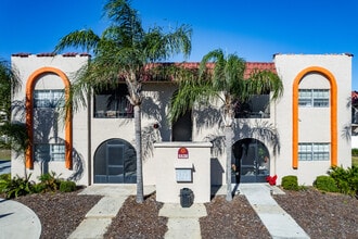 Marbella Park in Orlando, FL - Foto de edificio - Building Photo