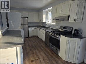 593 Mt Anne Dr in Waterloo, ON - Building Photo - Building Photo