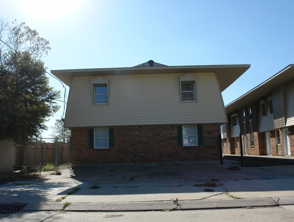 2500 Pasadena Ave in Metairie, LA - Building Photo