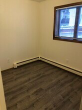 1552 Turner St, Unit B in Fairbanks, AK - Building Photo - Building Photo