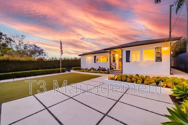 property at 1310 Knowles Ave