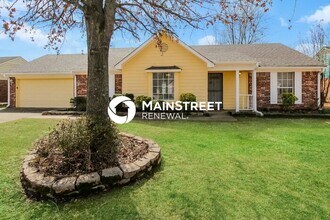 7609 Woodshire Dr in Horn Lake, MS - Building Photo - Building Photo