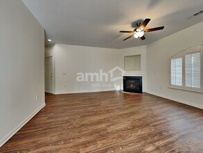 300 Pemaquid Ct in Simpsonville, SC - Building Photo - Building Photo