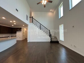 1448 Sun Gdn Wy in Justin, TX - Building Photo - Building Photo