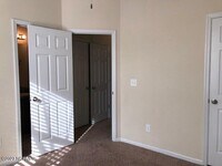 136 Waterstone Ln photo'