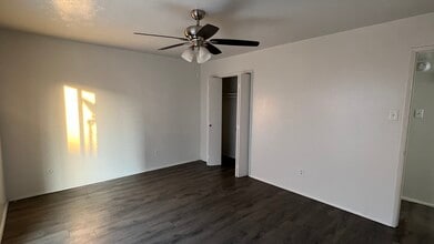 8067 Meadow Rd, Unit 115 in Dallas, TX - Building Photo - Building Photo