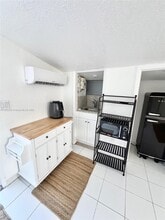 8941 SW 20th St in Miami, FL - Building Photo - Building Photo