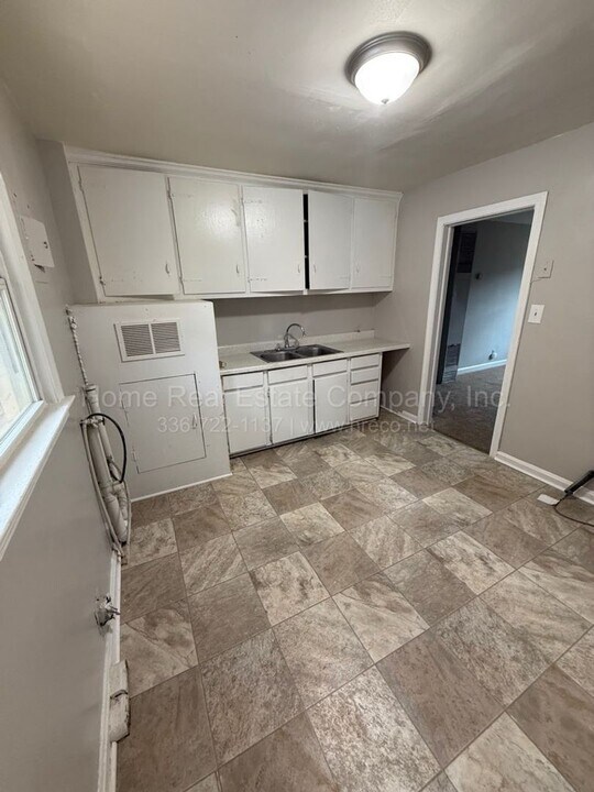 1447 Clark Ave in Winston-Salem, NC - Building Photo