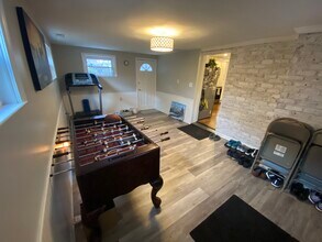 1116 Sheffield Dr in Lynchburg, VA - Foto de edificio - Building Photo