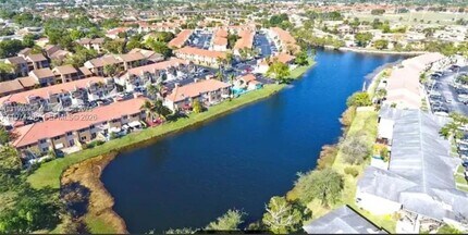 6466 SW 130th Pl, Unit 903 in Miami, FL - Building Photo - Building Photo