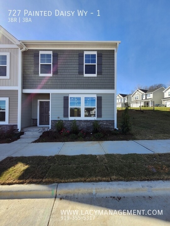 727 Painted Daisy Wy in Graham, NC - Foto de edificio