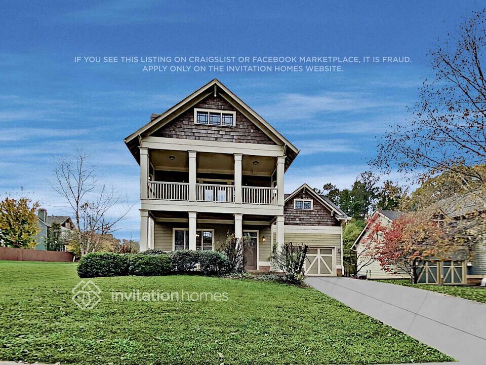 2350 Bouldercliff Way SE in Atlanta, GA - Foto de edificio