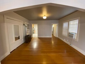920 35th St in Sacramento, CA - Building Photo - Building Photo