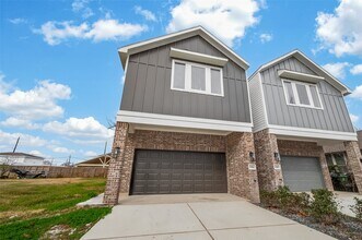 1504 Hussion St in Houston, TX - Building Photo - Building Photo