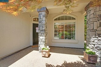 706 Endsleigh Ct in Danville, CA - Building Photo - Building Photo