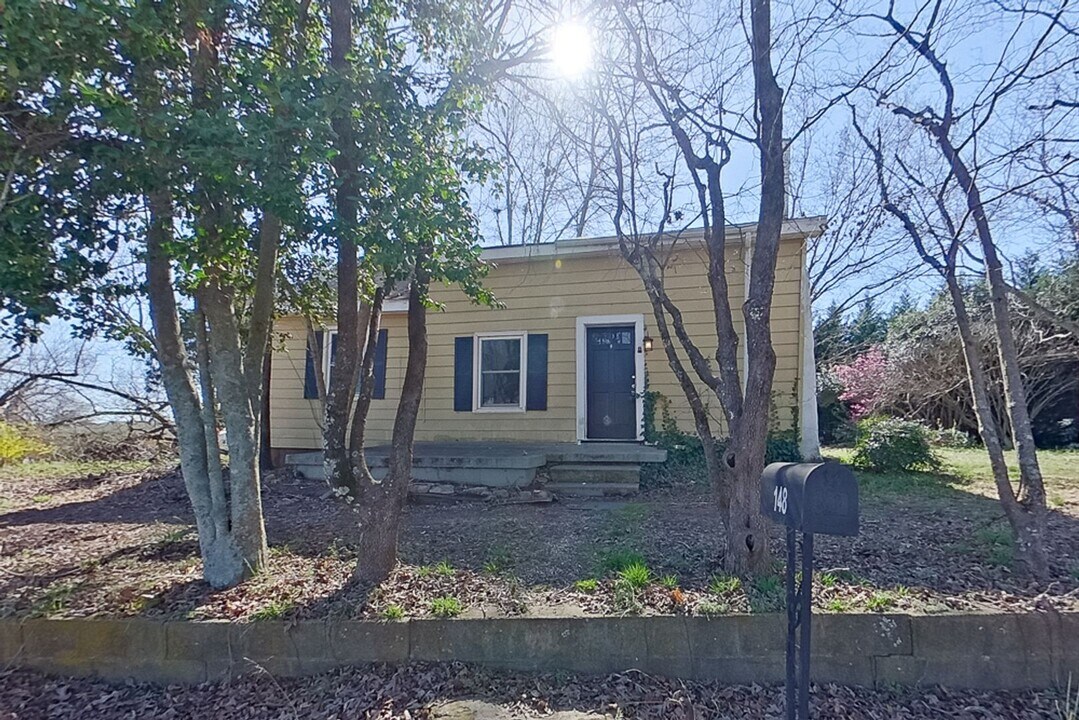 148 Old Power Plant Rd in Duncan, SC - Building Photo