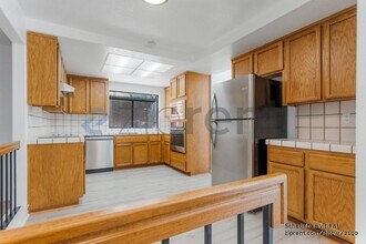 5429 Cabrillo Sur in El Sobrante, CA - Foto de edificio - Building Photo