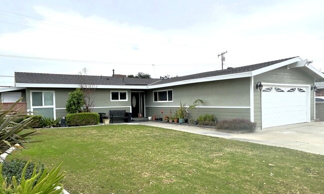 8441 San Marino Dr in Buena Park, CA - Building Photo - Building Photo