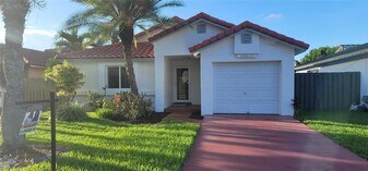 14835 SW 111th Ter, Unit 14835 in Miami, FL - Building Photo