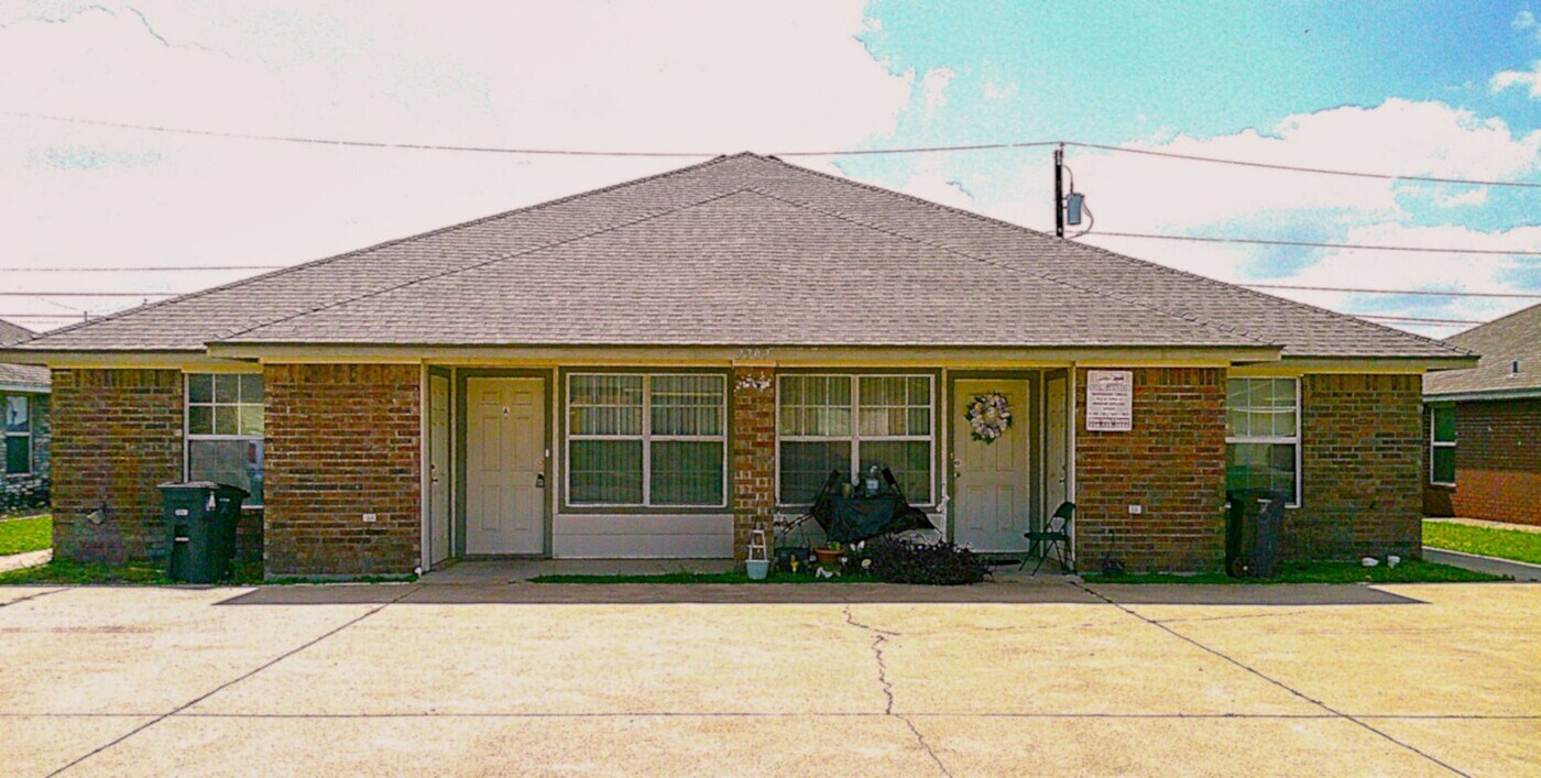 3707 Littleleaf Dr in Killeen, TX - Foto de edificio