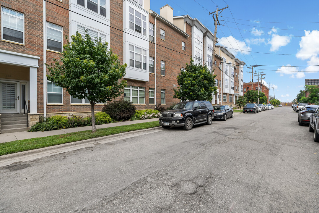 308 E 18th St, Unit 108 in Minneapolis, MN - Foto de edificio