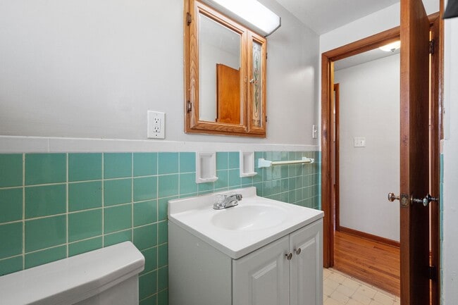 1121 Church Ave in Mckees Rocks, PA - Building Photo - Building Photo