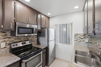 2266 Grand Ave, Unit 25 in San Diego, CA - Foto de edificio - Building Photo