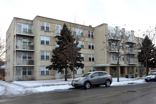 2501 W Touhy Ave Apartments