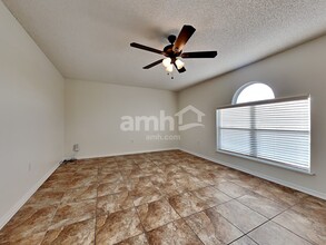 7147 High Bluff Rd in Jacksonville, FL - Building Photo - Building Photo