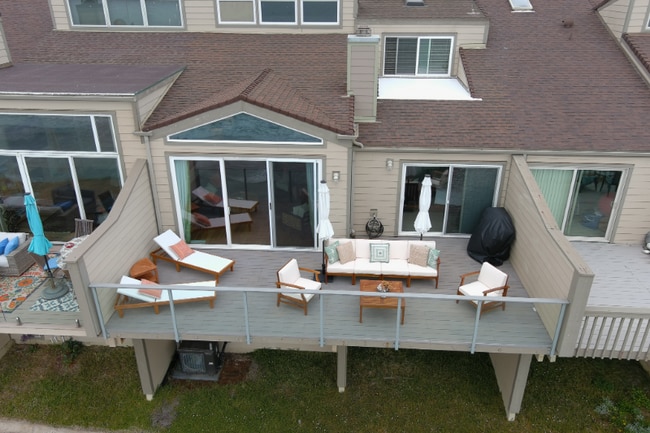 1812 Parliament Rd in Encinitas, CA - Building Photo - Building Photo