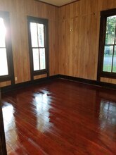 322 Shaw St in Taylor, TX - Building Photo - Building Photo