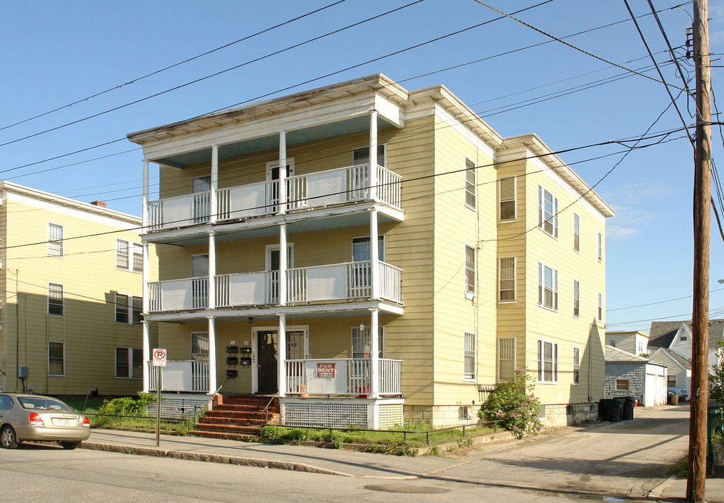 227 Amory St in Manchester, NH - Foto de edificio