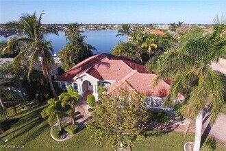 4808 SW 5th Pl in Cape Coral, FL - Building Photo - Building Photo